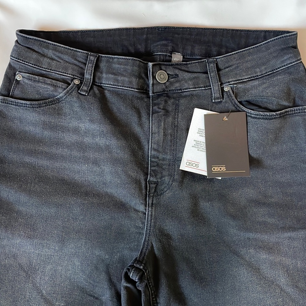 NEW with tags Men’s ASOS Black Jeans size 33